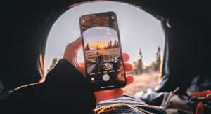 Який купити телефон з доброю камерою у 2023 році недорого?